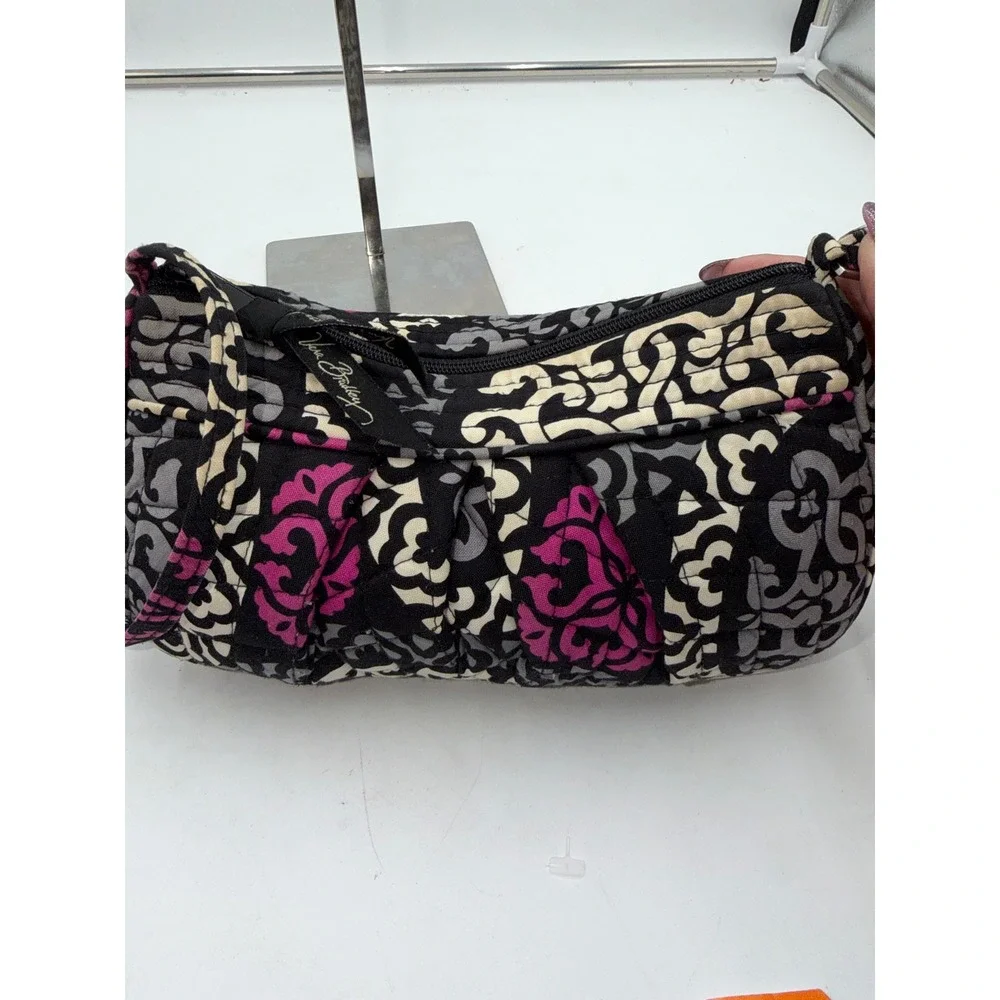 Vera Bradley Retired Canterbury Magenta. Quilted bag